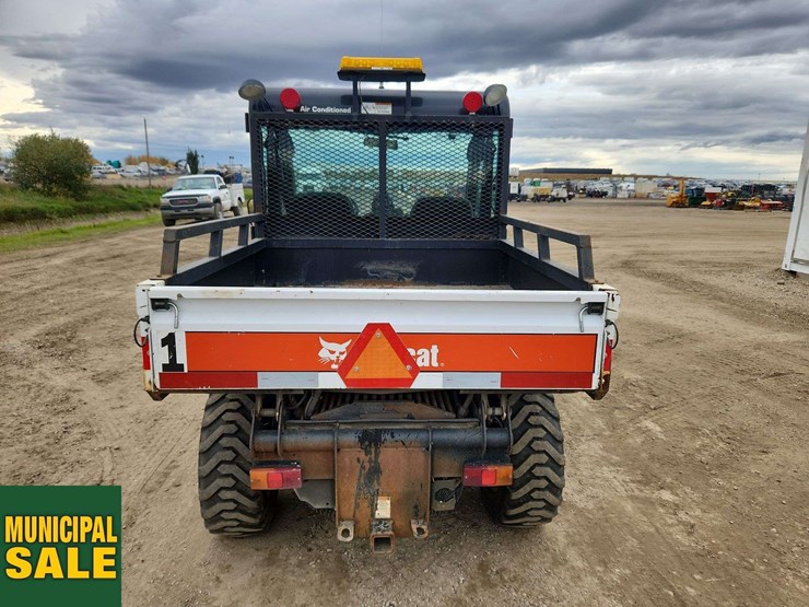 2014-bobcat-toolcat-5600-image-26