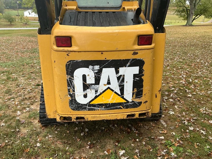 2010-caterpillar-257b-image-40