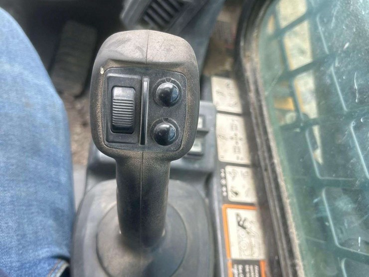 deere-325g-image-12