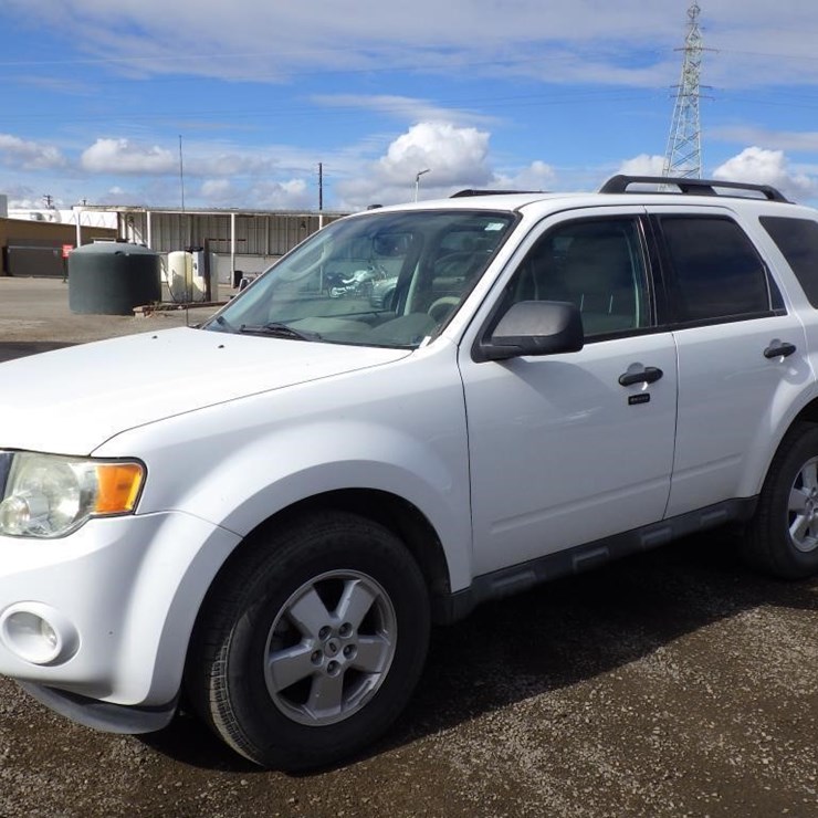 2011 FORD ESCAPE