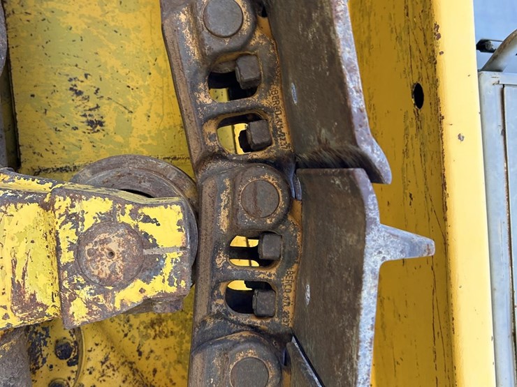 komatsu-d65ex-12-image-46