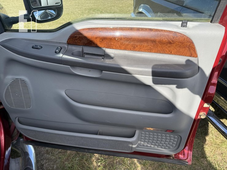 2002-ford-f250-lariat-image-23