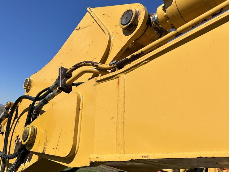 deere-200-lc-image-35