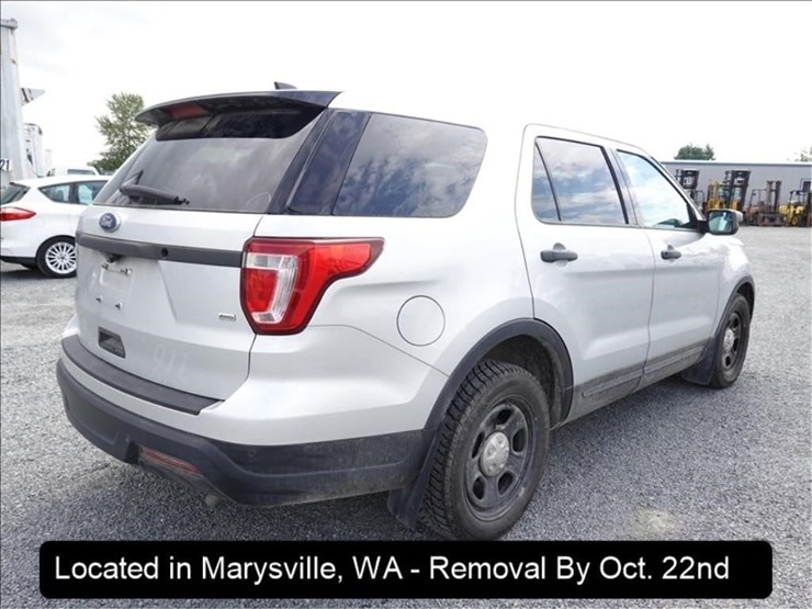 2018-ford-explorer-image-11