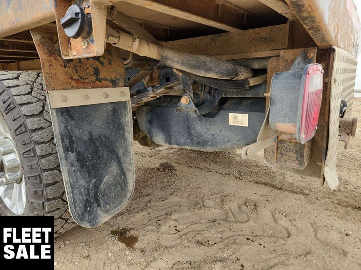 2021-ford-f350-image-28
