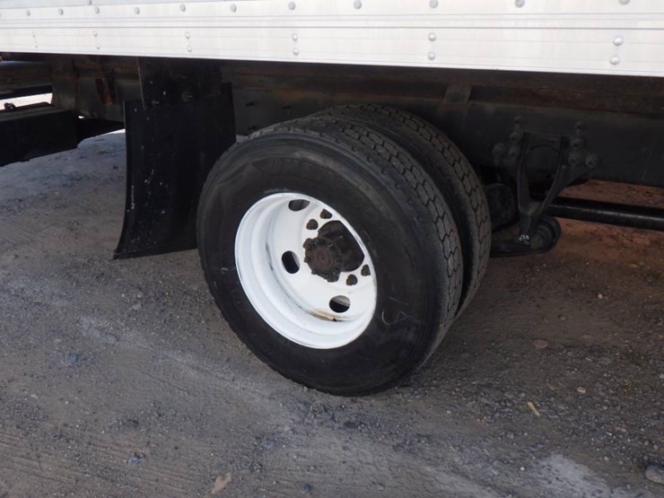 2019-international-durastar-4300-image-3