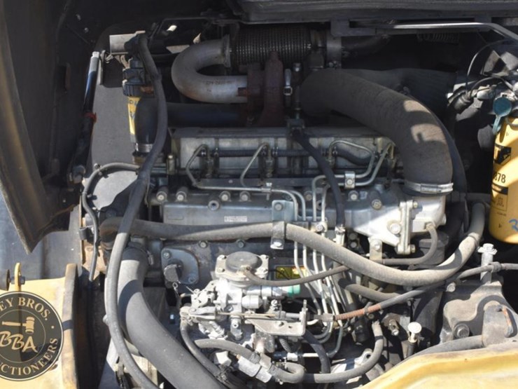 2011-caterpillar-908h-image-33