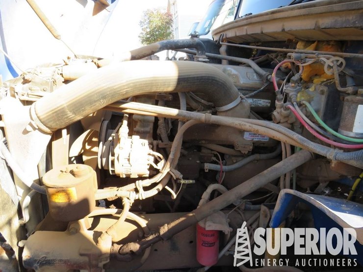 1997-freightliner-fl106-image-5