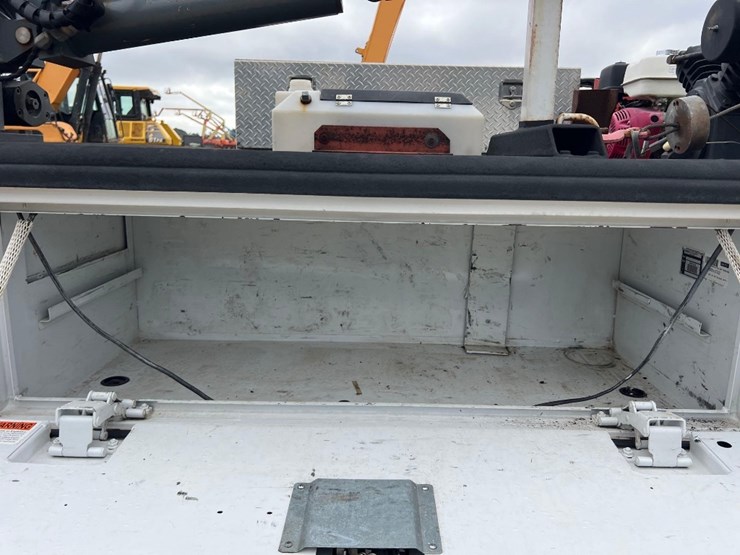 2018-ford-f350-xl-image-30