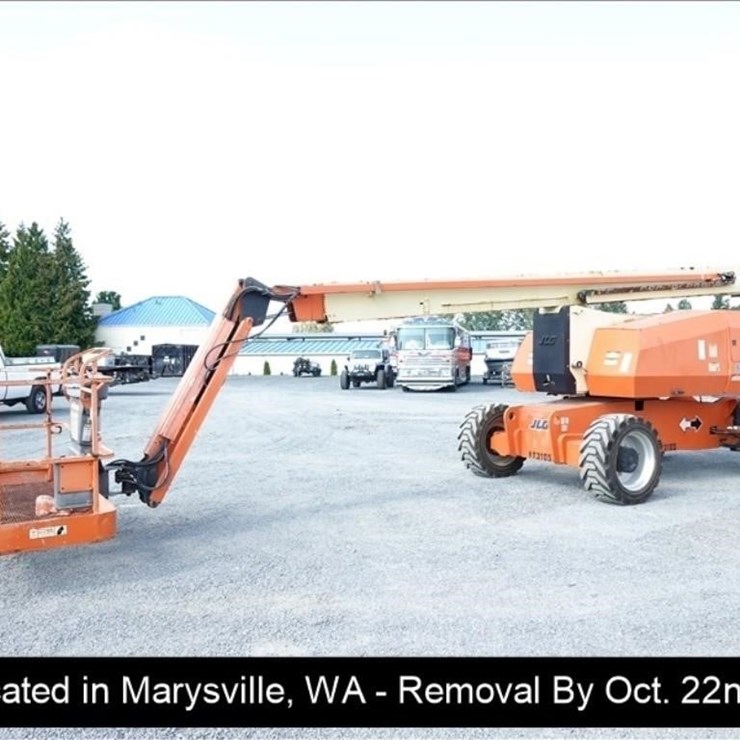 2013 JLG 800AJ