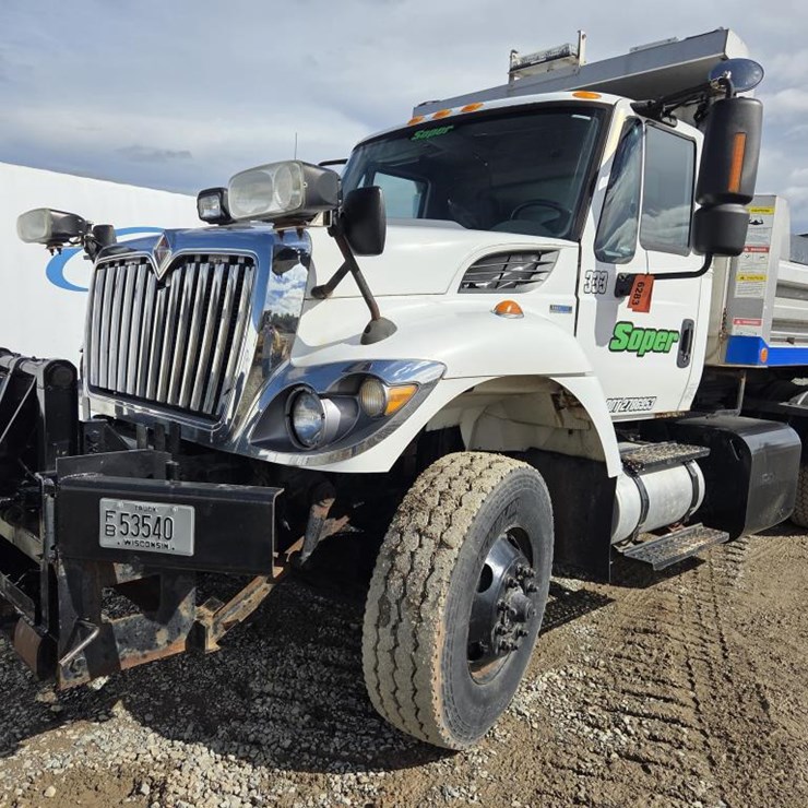 2009 INTERNATIONAL 7400