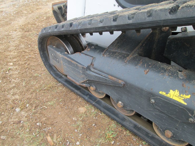 2022-bobcat-t76-image-9