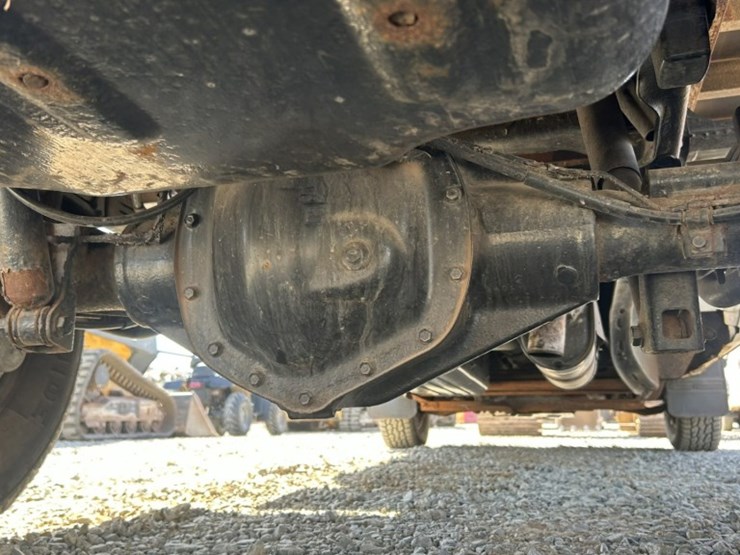 2008-chevrolet-silverado-3500-image-25