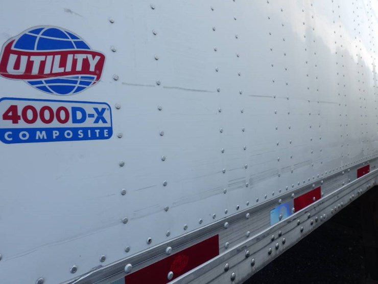 2019-utility-4000d-x-image-11