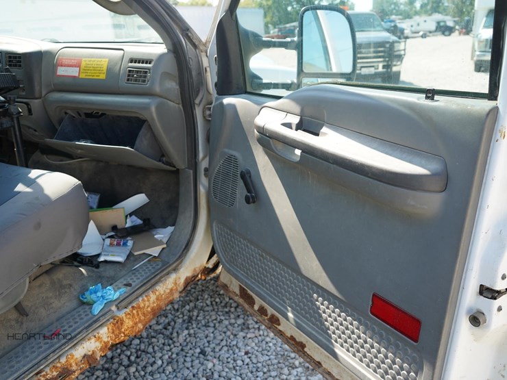 2004-ford-f450-sd-image-23