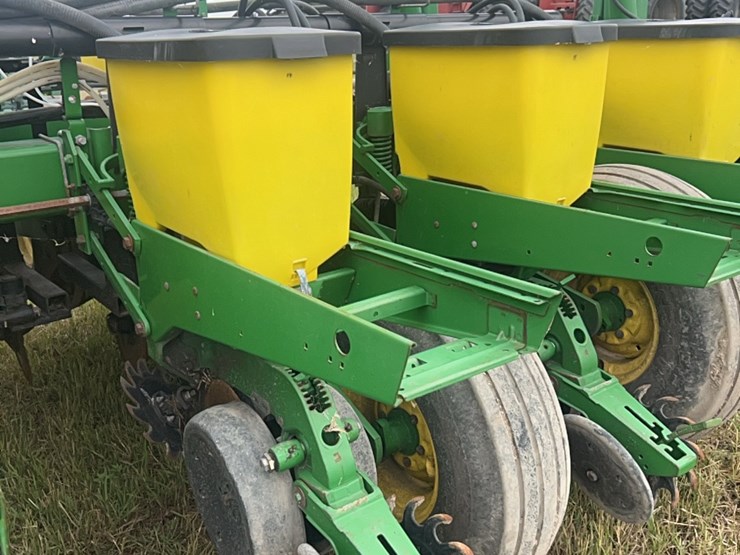 john-deere-16-image-71