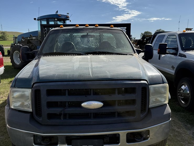 2006-ford-f450-sd-image-23