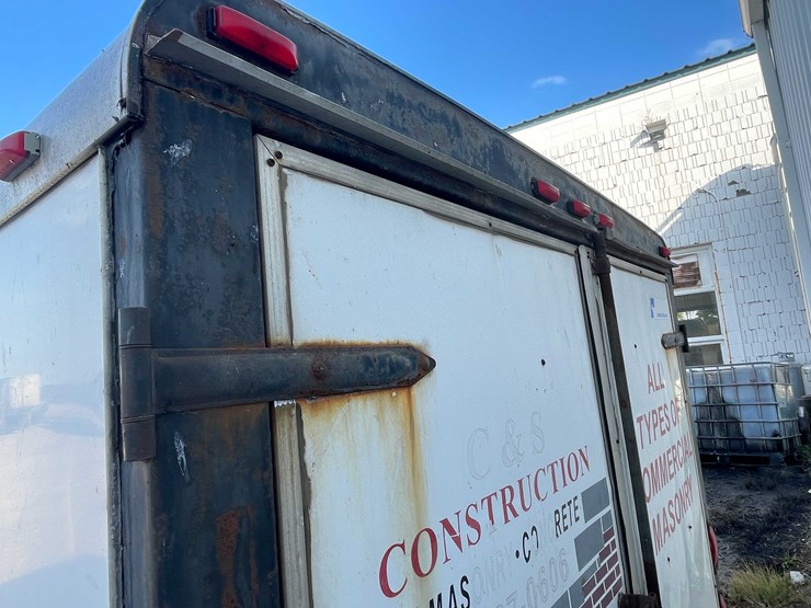 #1895-•-pace-16'-enclosed-dual-axle-trailer-(has-wi-title)-image-40