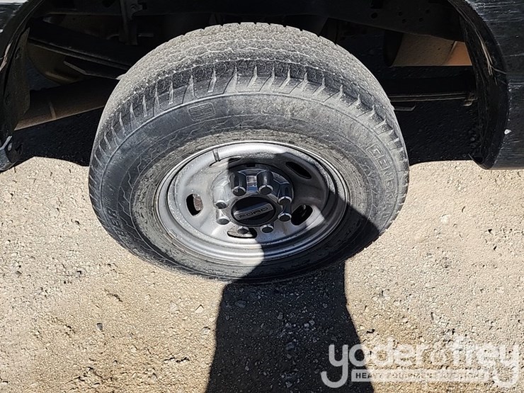 2020-ford-f250-xl-image-17