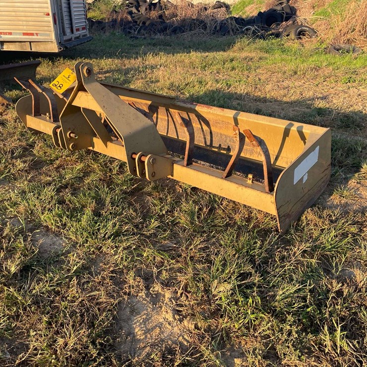 8' 3PT A & B YARD BOX
