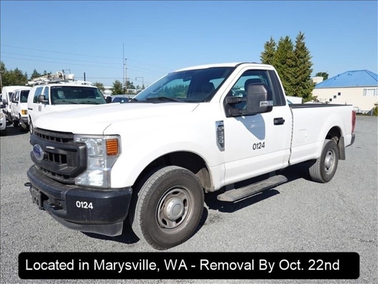 2020-ford-f250-xl-image-1