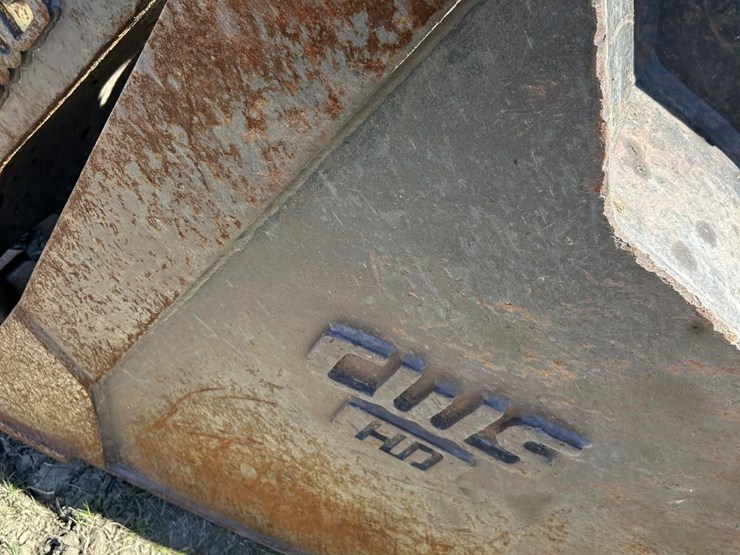 deere-200-lc-image-25