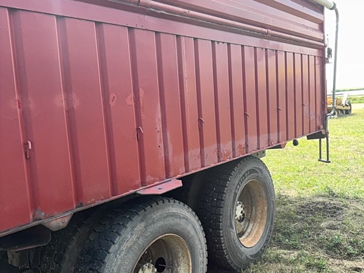 1995-ford-l9000-image-6