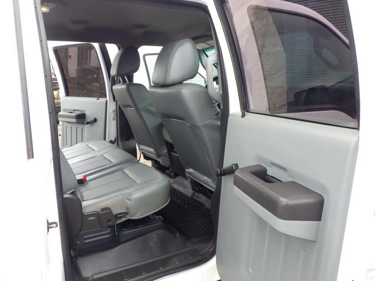 2016-ford-f550-image-9