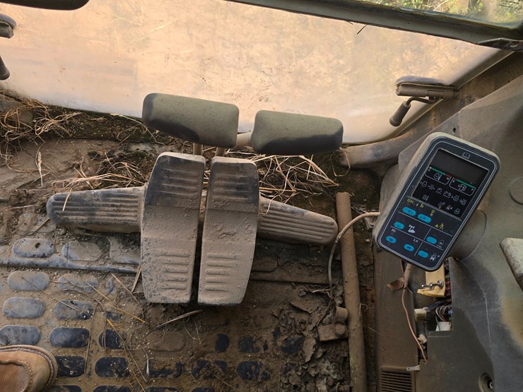 komatsu-pc750-se-image-100