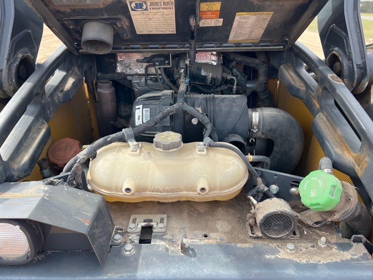 deere-325g-image-28