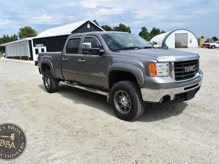 2007-gmc-sierra-2500-image-30