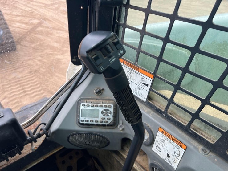 2016-bobcat-t595-image-27