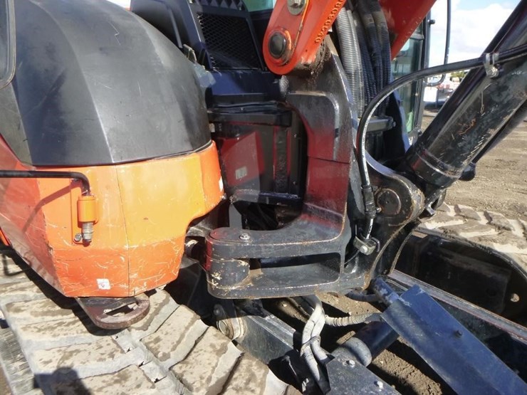 2017-kubota-kx080-image-18