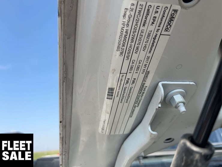 2017-ford-f350-image-18