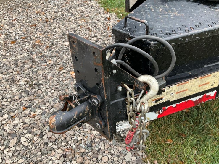 #151-•-2018-cornpro-tilt-deck-trailer-image-25