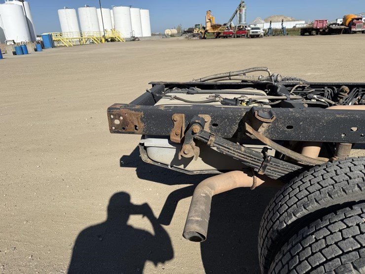 2011-ford-f450-xl-image-19