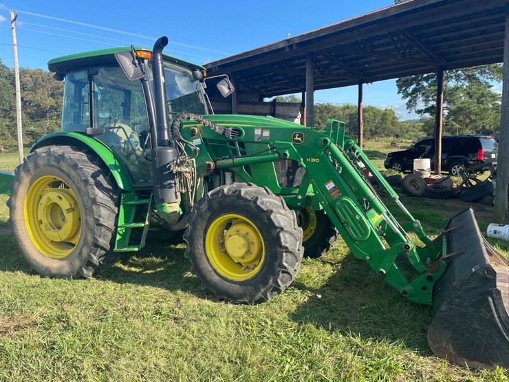 2022-john-deere-6135e-image-1