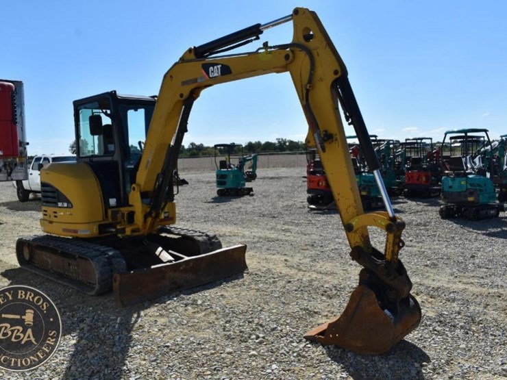 2013-caterpillar-305.5d-cr-image-46