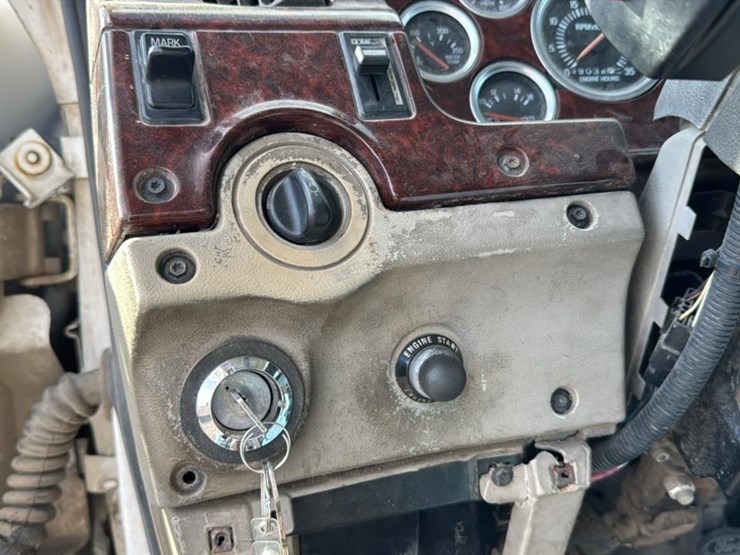 1996-cummins-m11-image-70