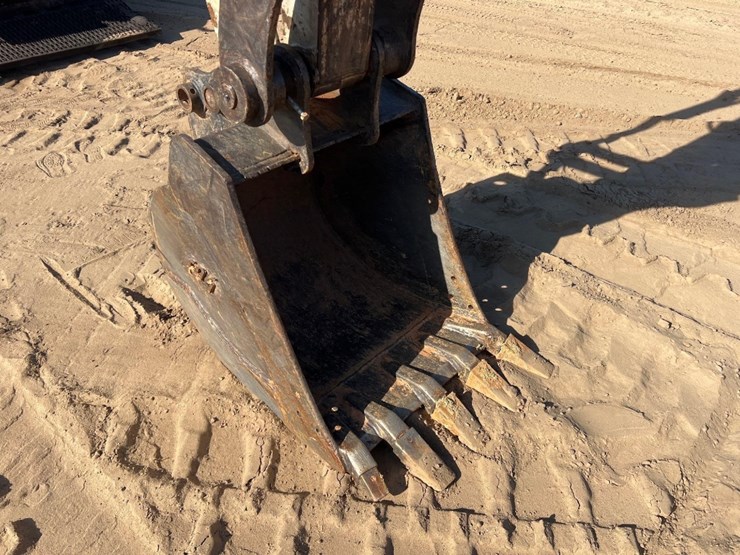 takeuchi-tb250-2-image-15