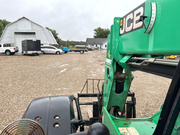 2013-jcb-507-42-image-27