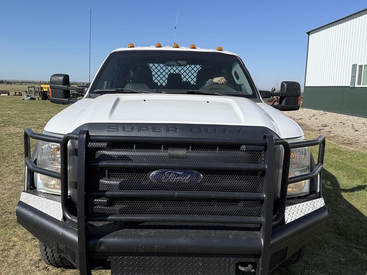 2013-ford-f550-sd-image-14