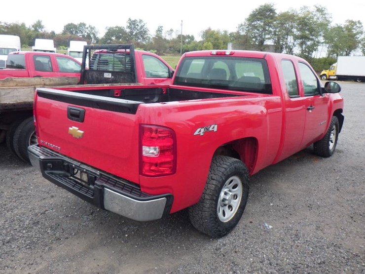2013-chevrolet-silverado-1500-image-3