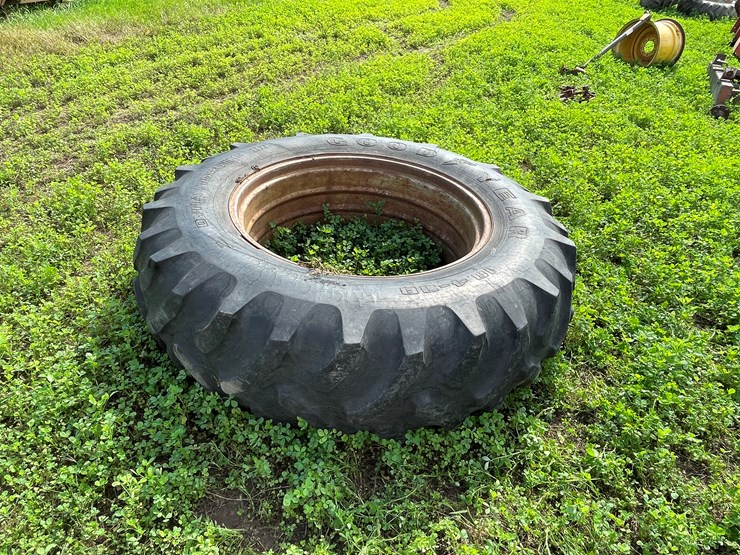 #5021-•-tractor-tire-image-1
