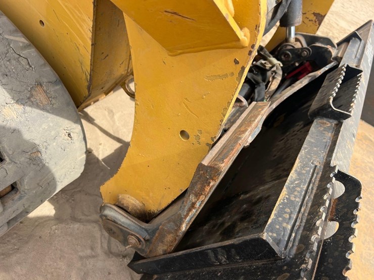 caterpillar-259d-image-11