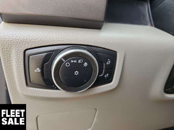 2021-ford-f350-image-15