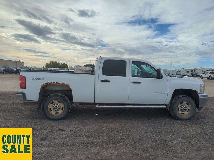 2013-chevrolet-silverado-2500hd-image-23