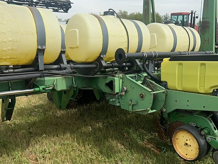 john-deere-7200-image-54