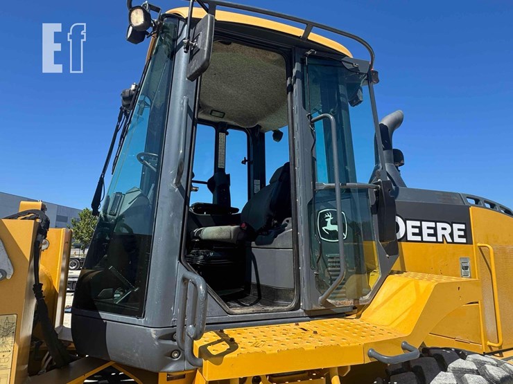 2017-deere-624kii-image-7