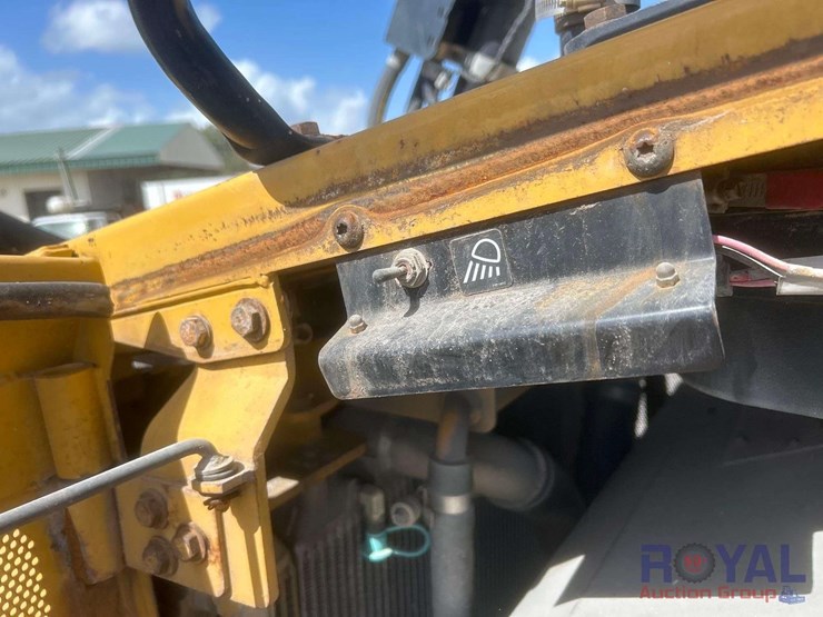 2017-caterpillar-d6t-lgp-image-22